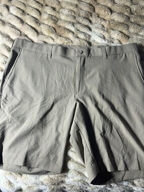 Roundtree & Yorke Men's Taupe Flat Front Shorts
